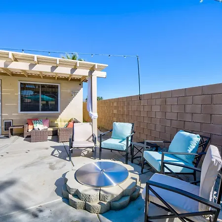 Casa Desert Muse With Heated Pool Spa Firepit Mini Golf And Games Indio Exterior photo