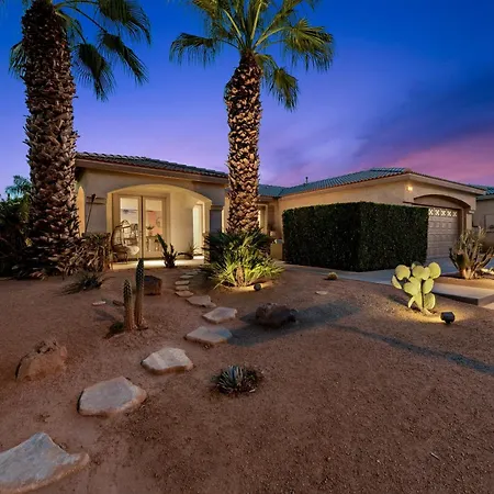 Casa Desert Muse With Heated Pool Spa Firepit Mini Golf And Games Indio Exterior photo
