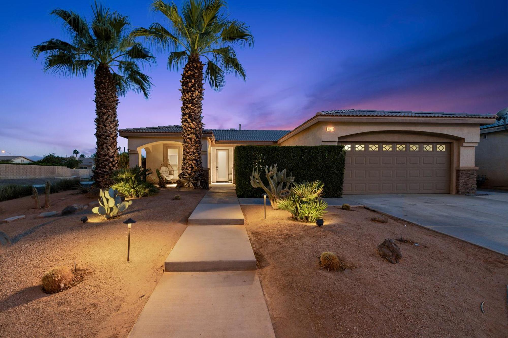 Casa Desert Muse With Heated Pool Firepit Mini Golf And Games Hébergement de vacances Indio