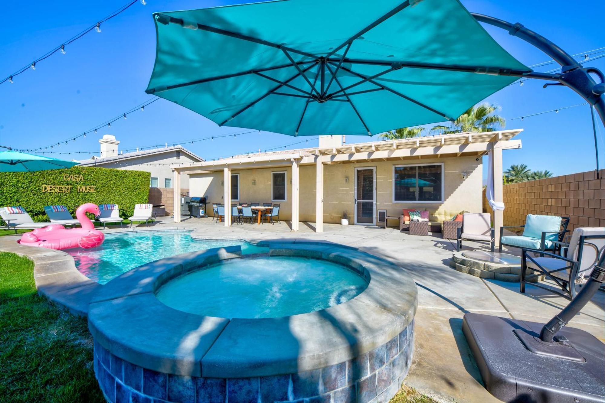 Hébergement de vacances Casa Desert Muse With Heated Pool Firepit Mini Golf And Games