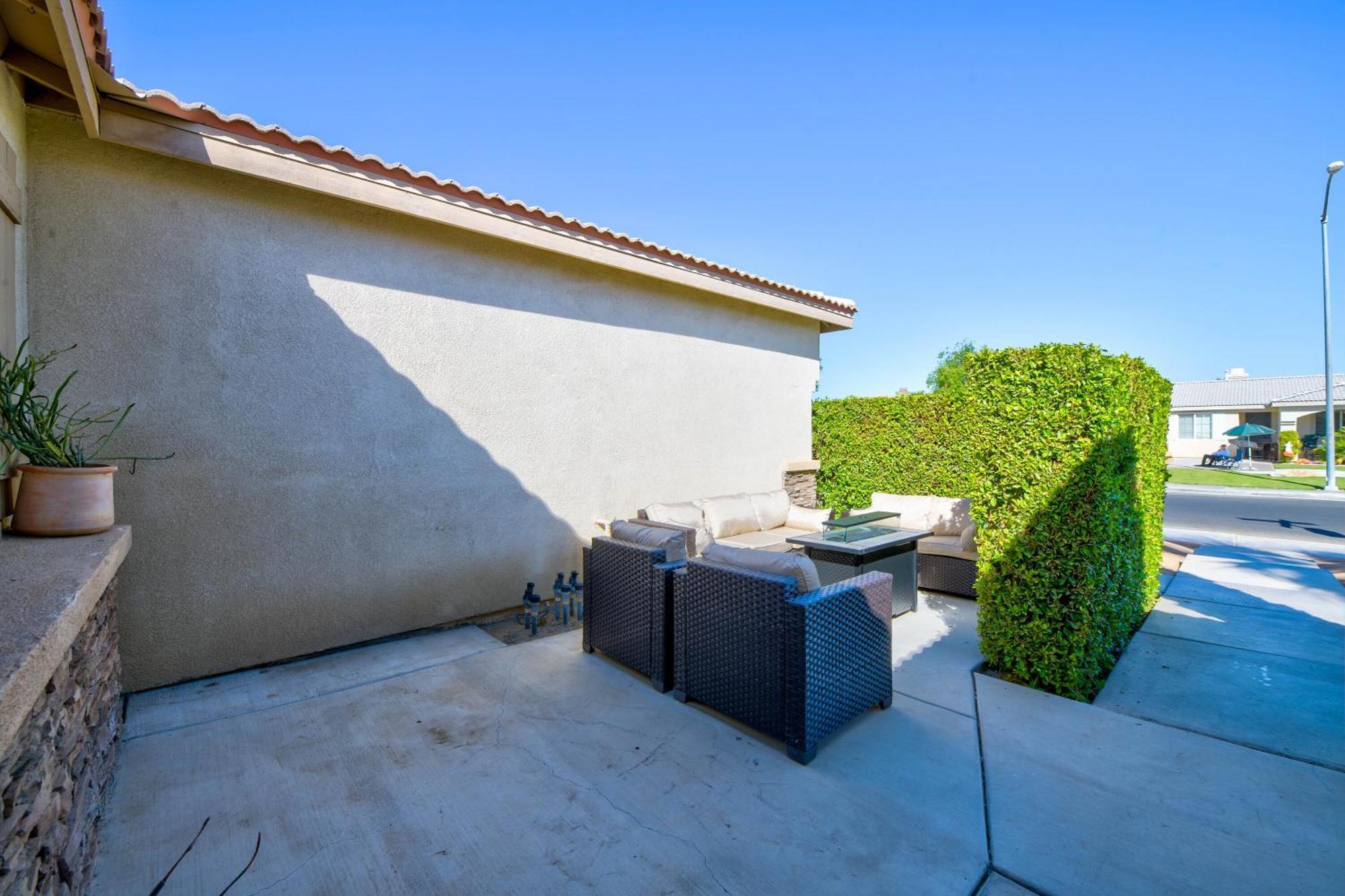 Casa Desert Muse With Heated Pool Firepit Mini Golf And Games * Indio