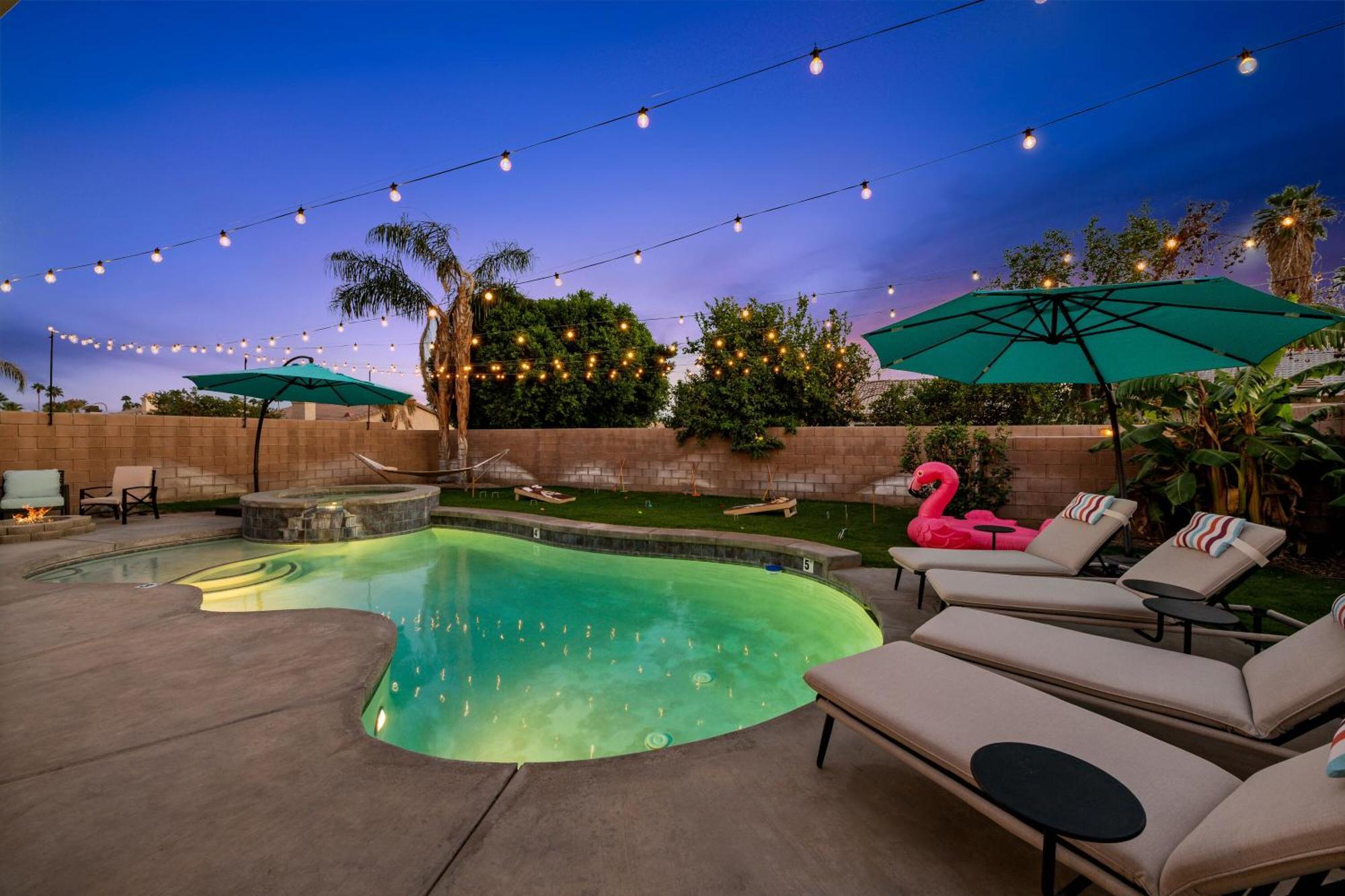 Hébergement de vacances Casa Desert Muse With Heated Pool Firepit Mini Golf And Games Indio